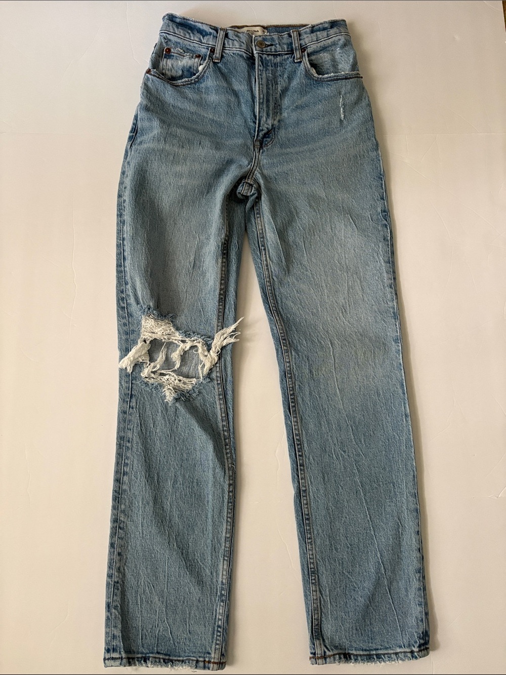 Abercrombie & fitch the 90 straight ultra high rise size 26